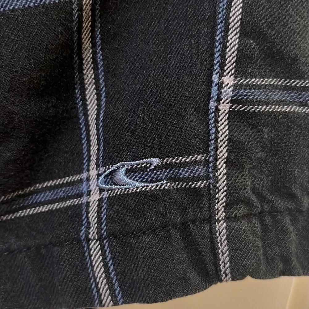 O’Neill vintage 90s plaid shorts.